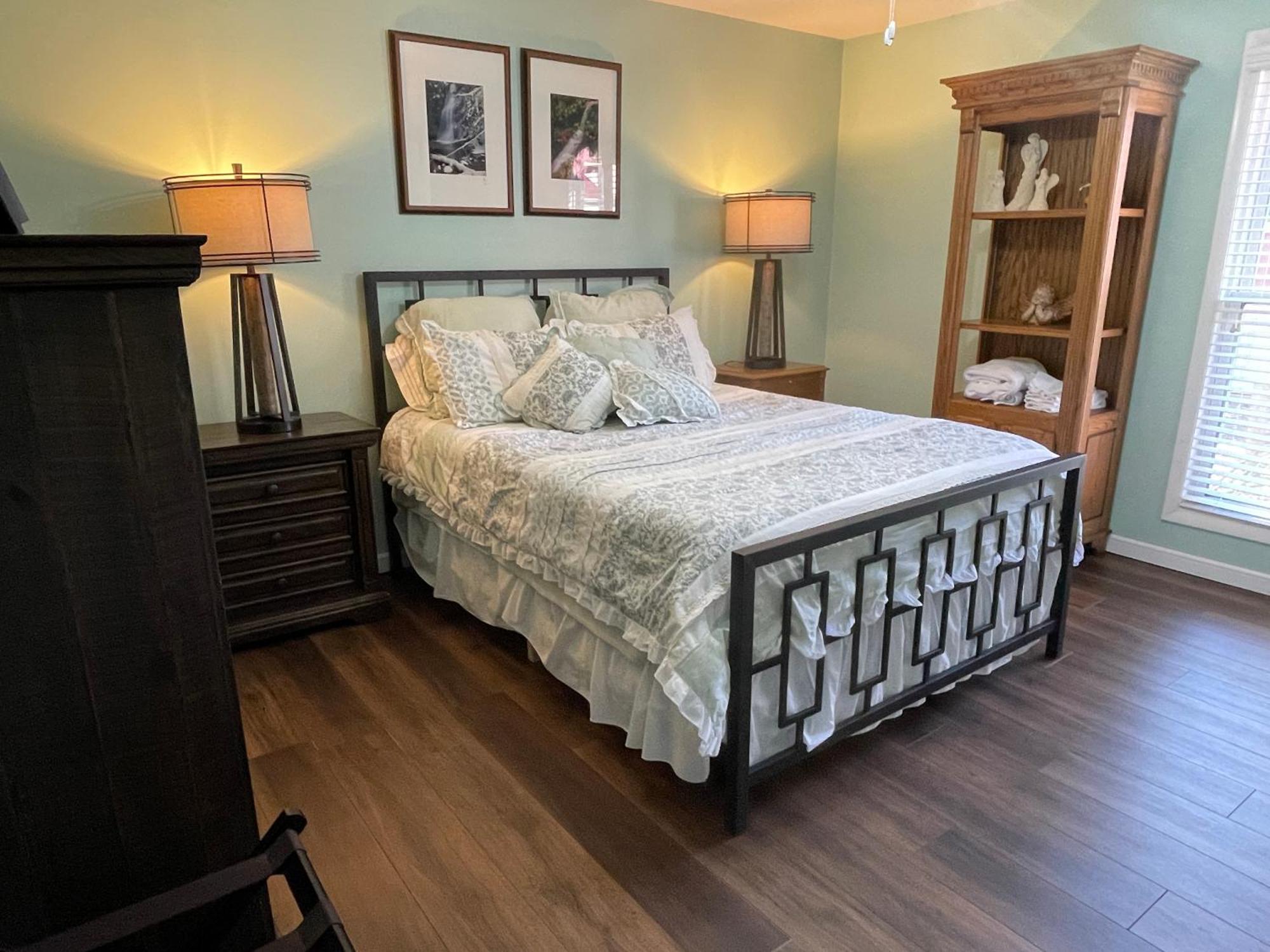 Wayne's Place-hot Tub, Pet Friendly. Close To Hpu * High Point