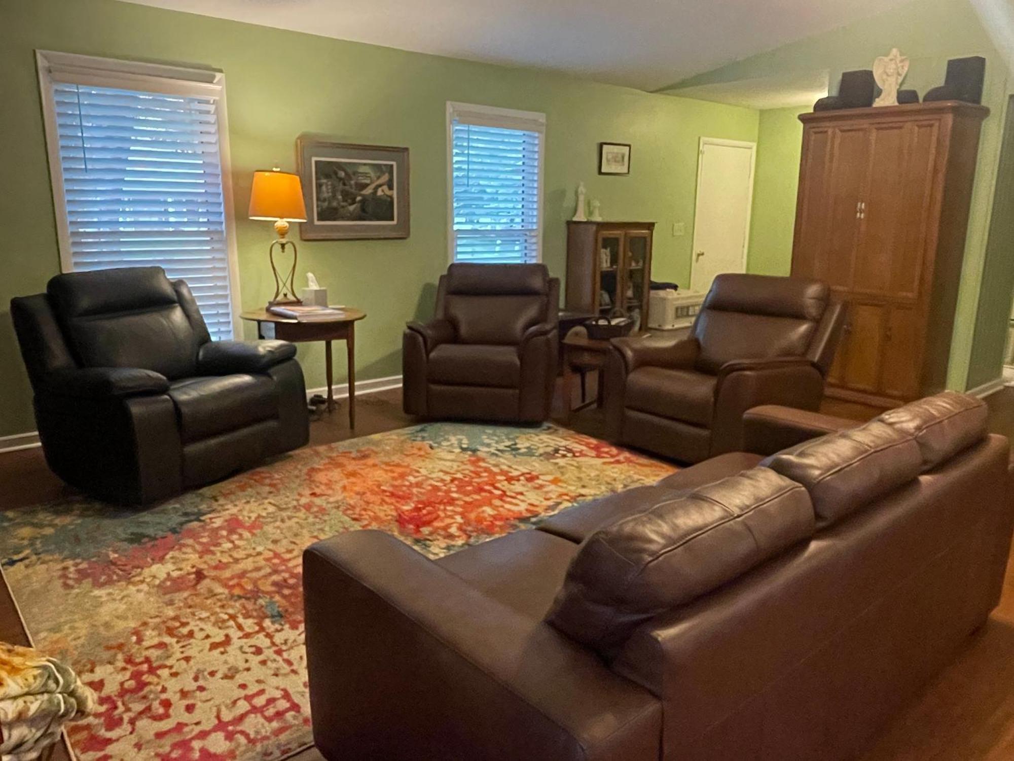 Wayne's Place-hot Tub, Pet Friendly. Close To Hpu High Point